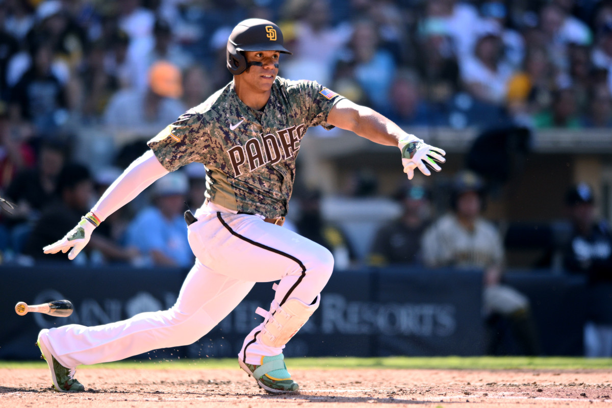 Juan Soto rips a single